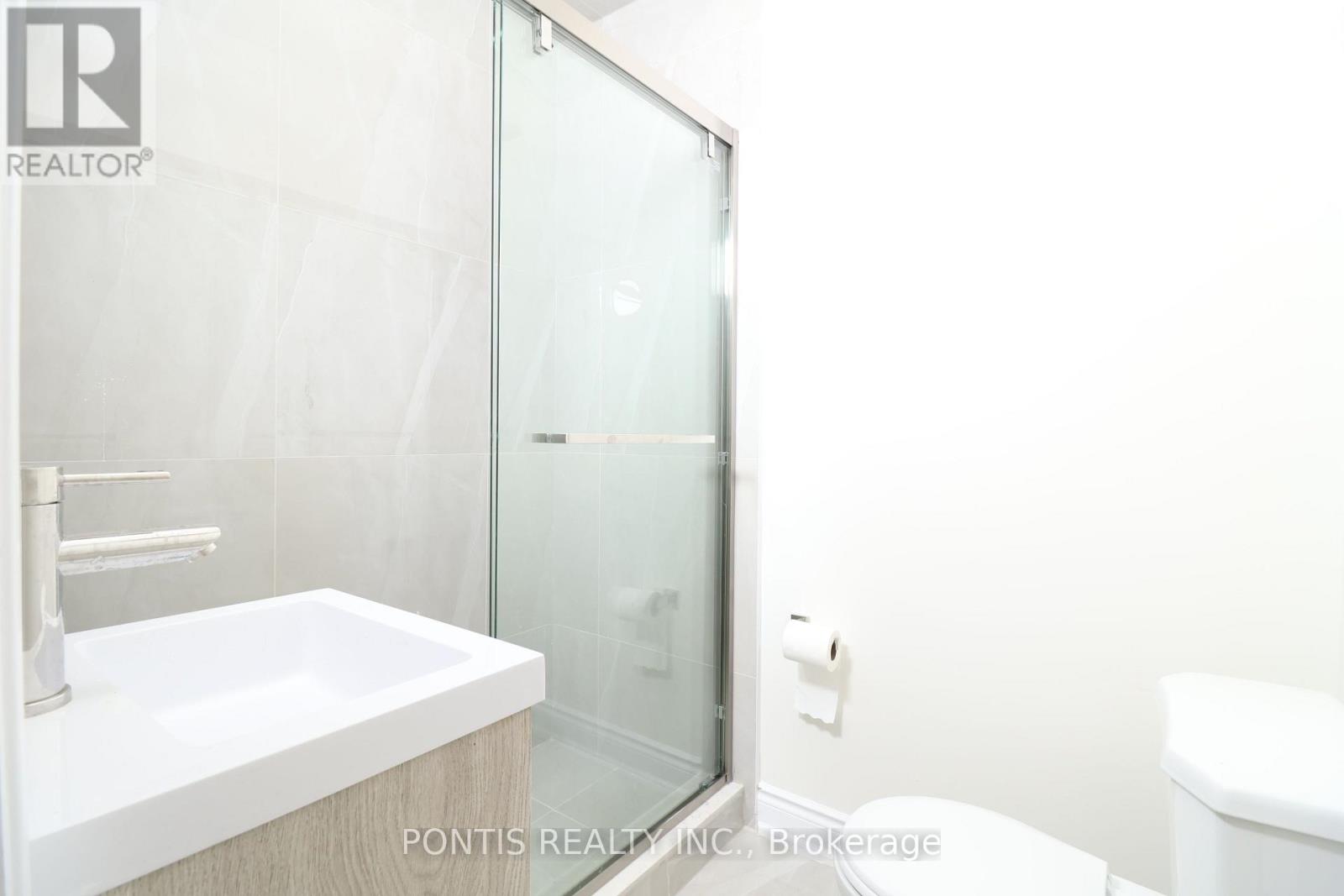 207 Bowman Street, Hamilton, Ontario  L8S 2T9 - Photo 10 - X12480055