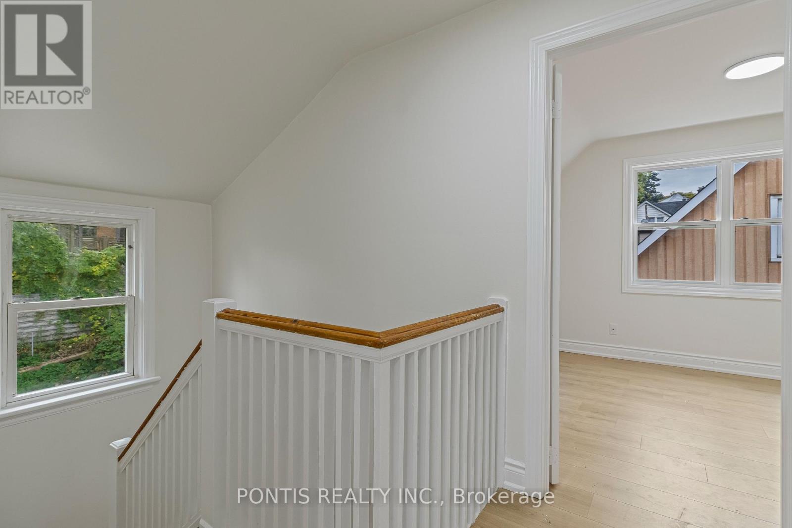207 Bowman Street, Hamilton, Ontario  L8S 2T9 - Photo 19 - X12480055