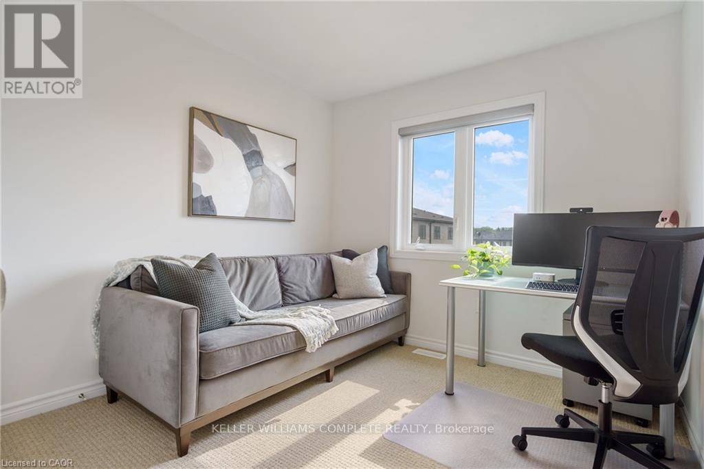 52 Cadwell Lane, Hamilton, Ontario  L9C 0E8 - Photo 31 - X12480079