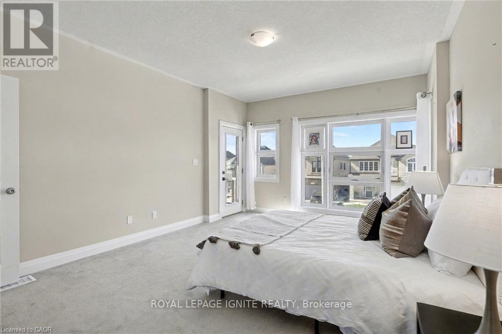 156 Ridgemount Street, Kitchener, Ontario  N2P 0K4 - Photo 39 - X12480154