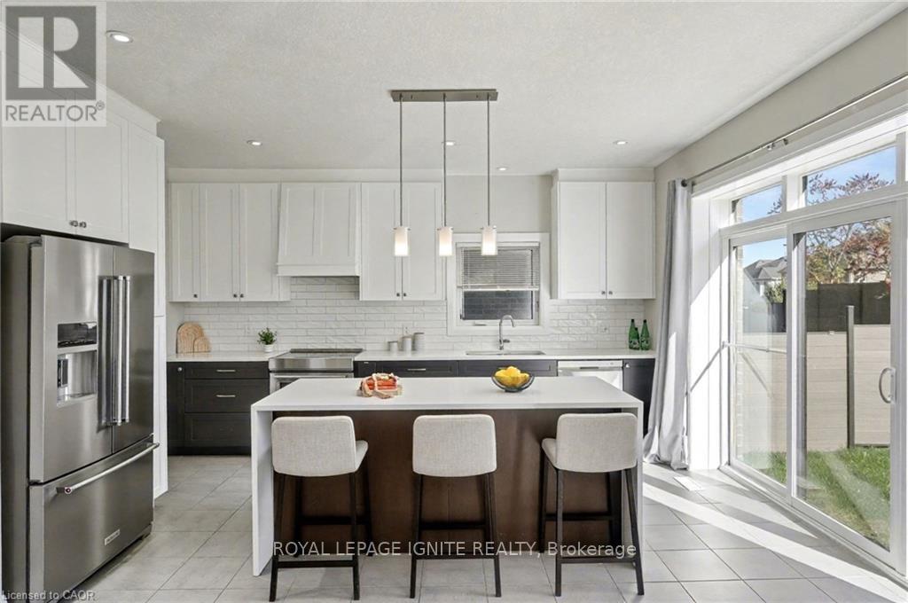 156 Ridgemount Street, Kitchener, Ontario  N2P 0K4 - Photo 9 - X12480154