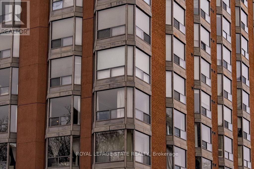 900 - 49 ROBINSON STREET, Hamilton, Ontario