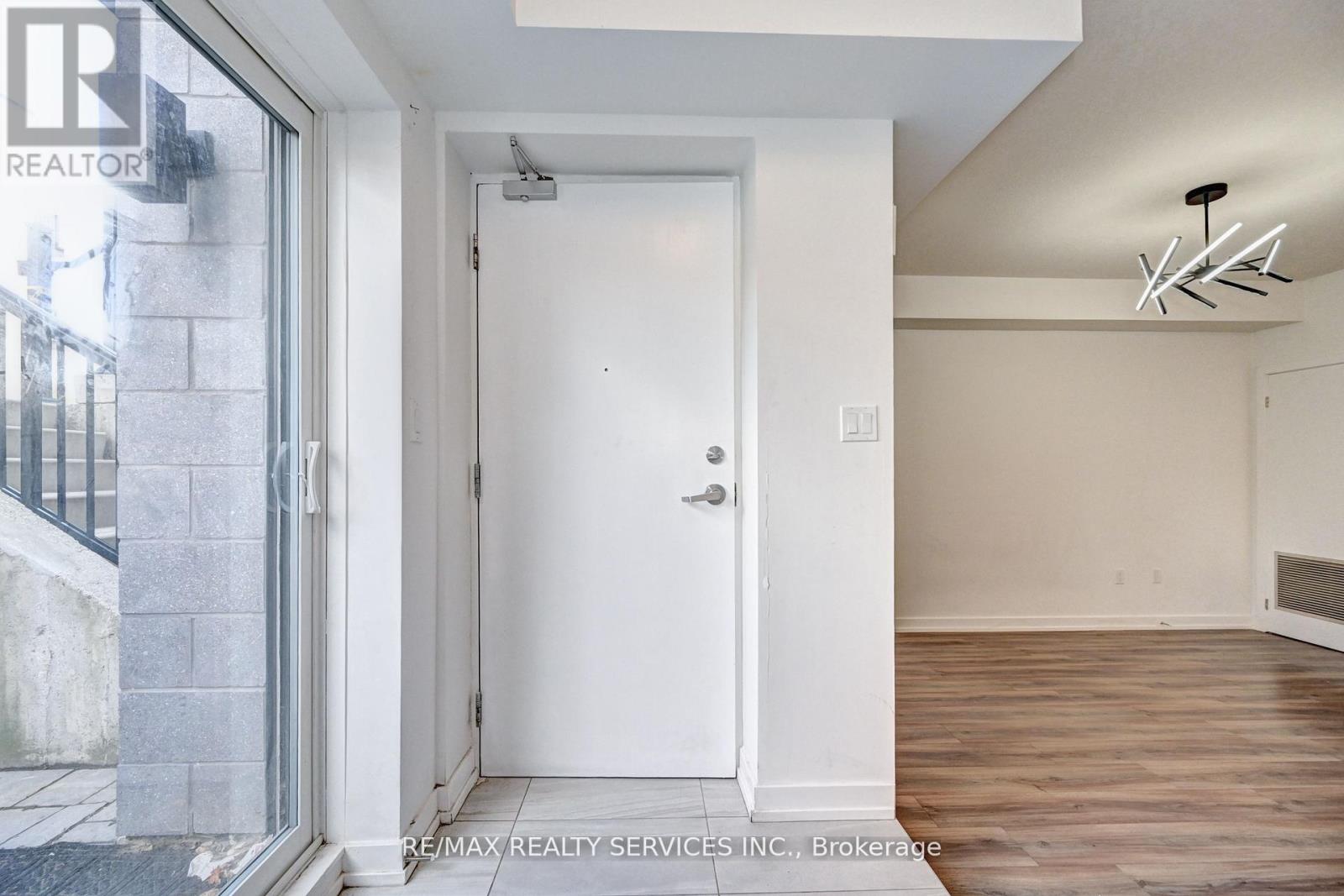 B9 - 10 Palace Street, Kitchener, Ontario  N3E 0J3 - Photo 3 - X12480187
