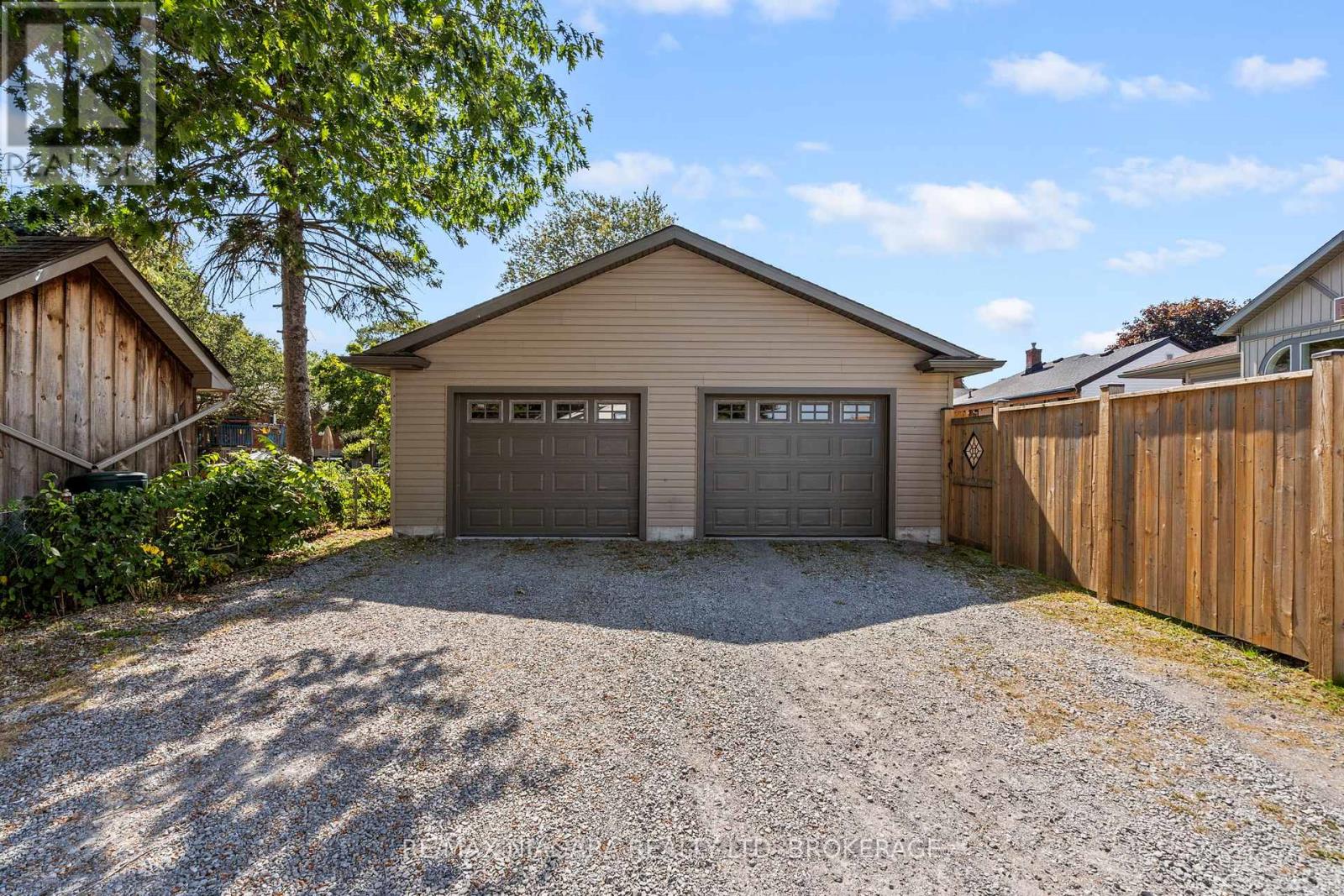 47 Rosemount Avenue, Port Colborne, Ontario  L3K 5P8 - Photo 46 - X12480273