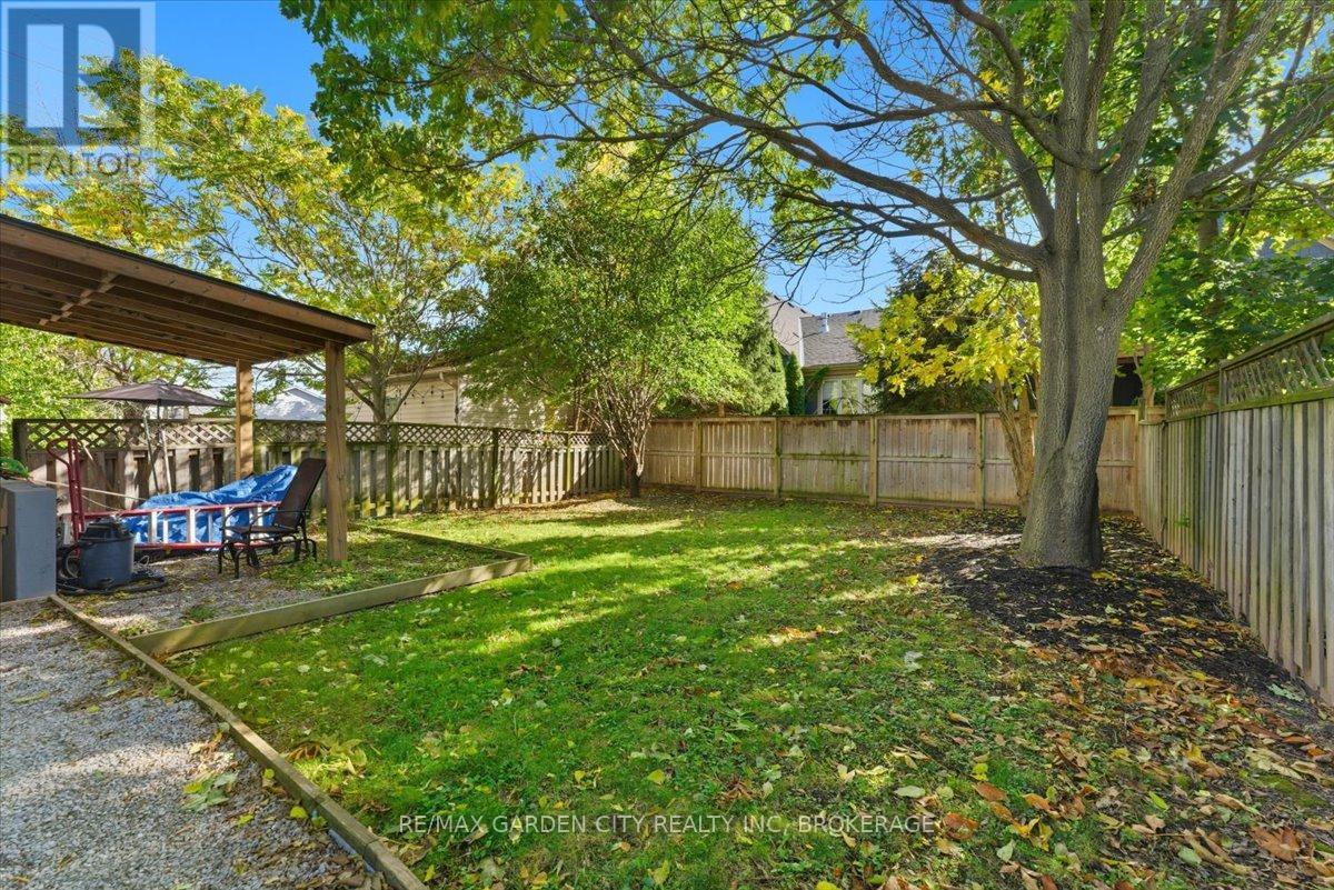 4 Fox Trail Drive, St. Catharines (Rykert/vansickle), Ontario  L2S 3T7 - Photo 29 - X12480311