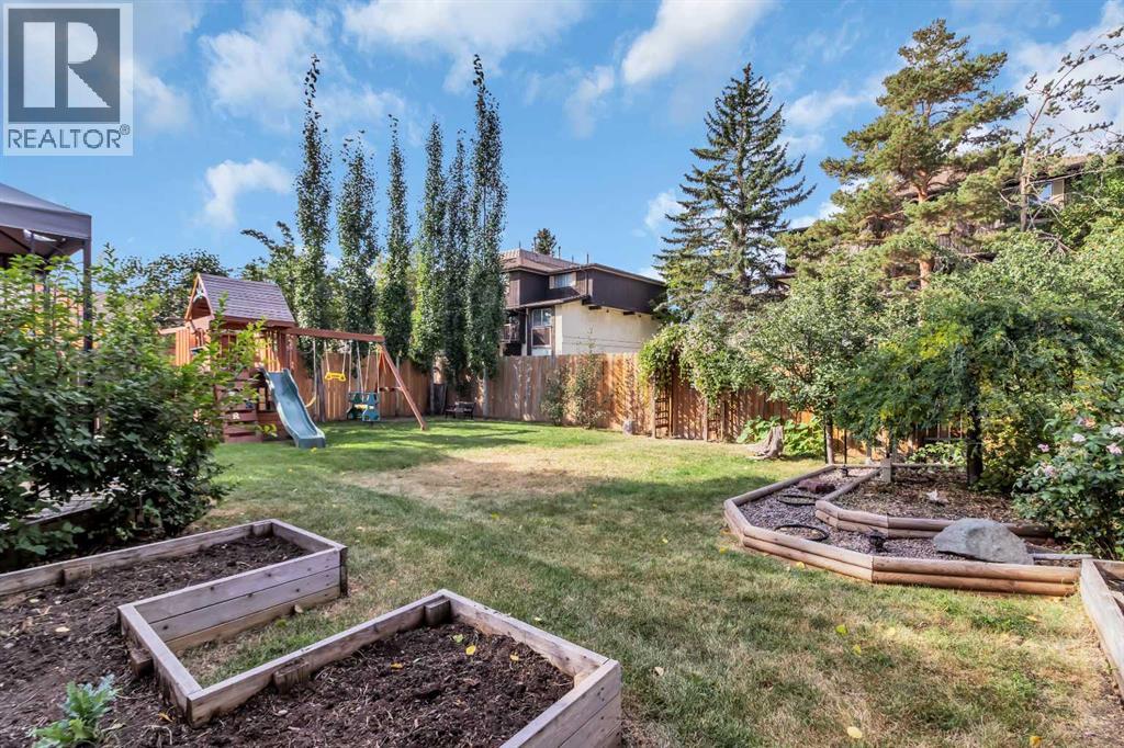 968 Bracewood Rise Sw, Calgary, Alberta  T2W 3C9 - Photo 32 - A2259125