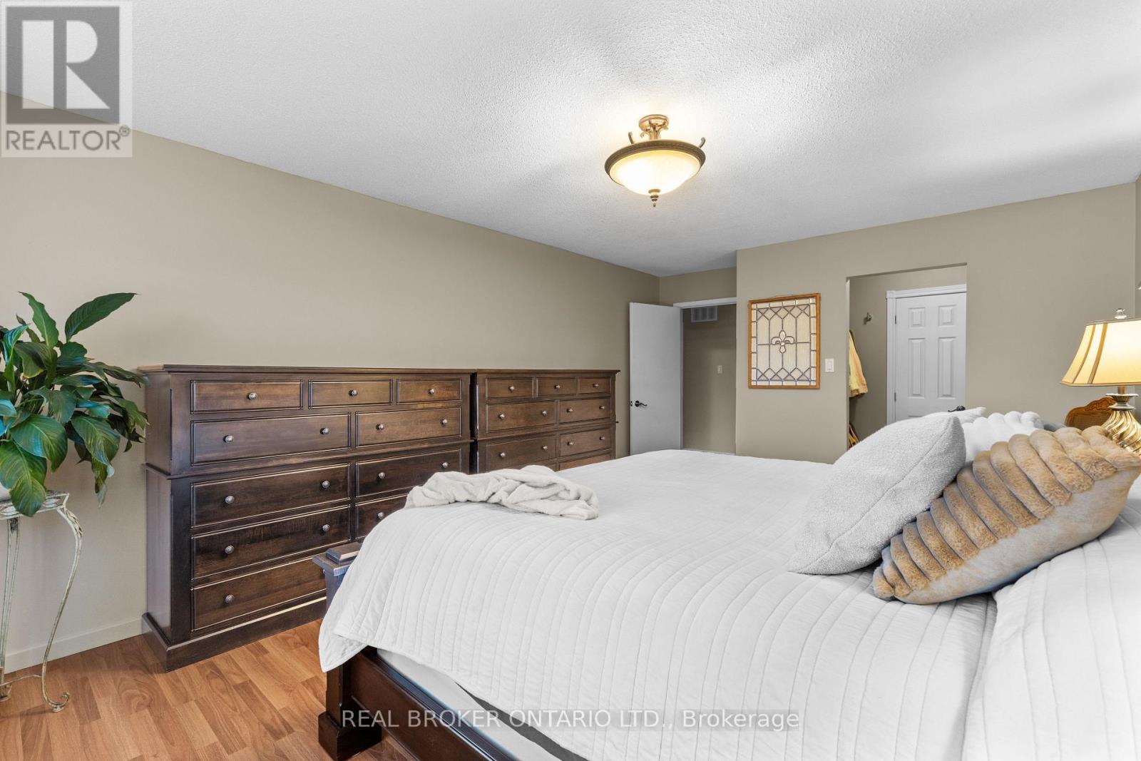 18 Mansfield Street, Brampton (Central Park), Ontario  L6S 2Y4 - Photo 27 - W12480188