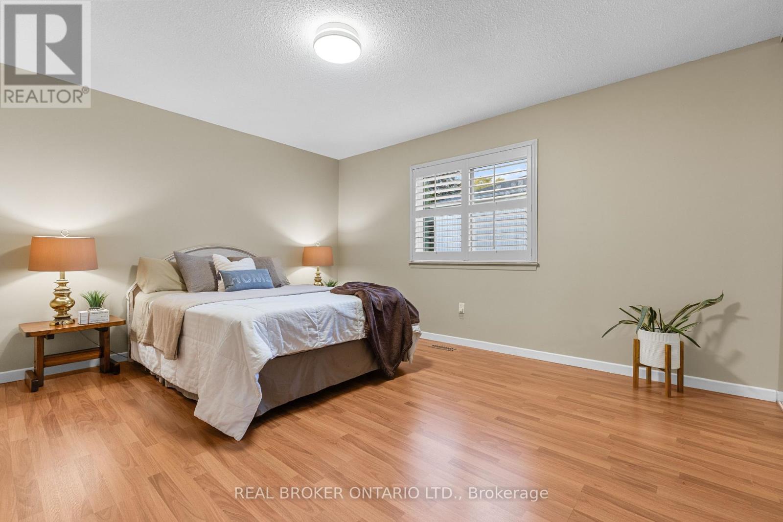 18 Mansfield Street, Brampton (Central Park), Ontario  L6S 2Y4 - Photo 32 - W12480188