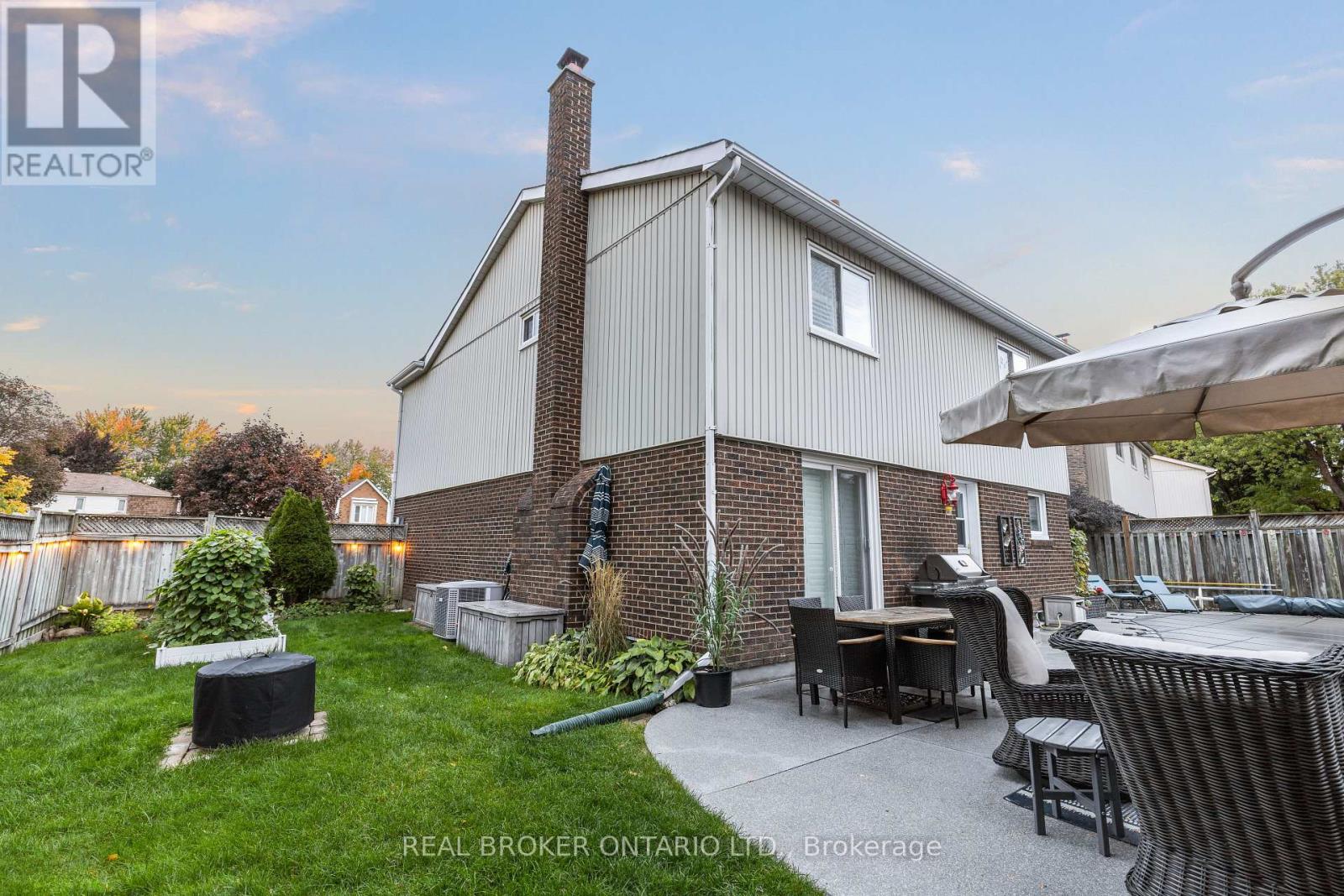 18 Mansfield Street, Brampton (Central Park), Ontario  L6S 2Y4 - Photo 43 - W12480188