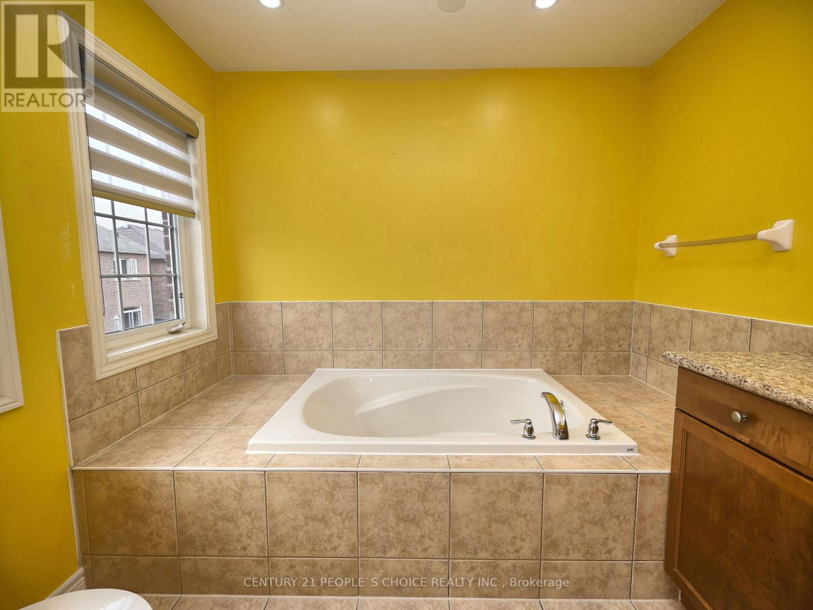 502 Van Kirk Drive, Brampton, Ontario  L7A 0L6 - Photo 24 - W12480193