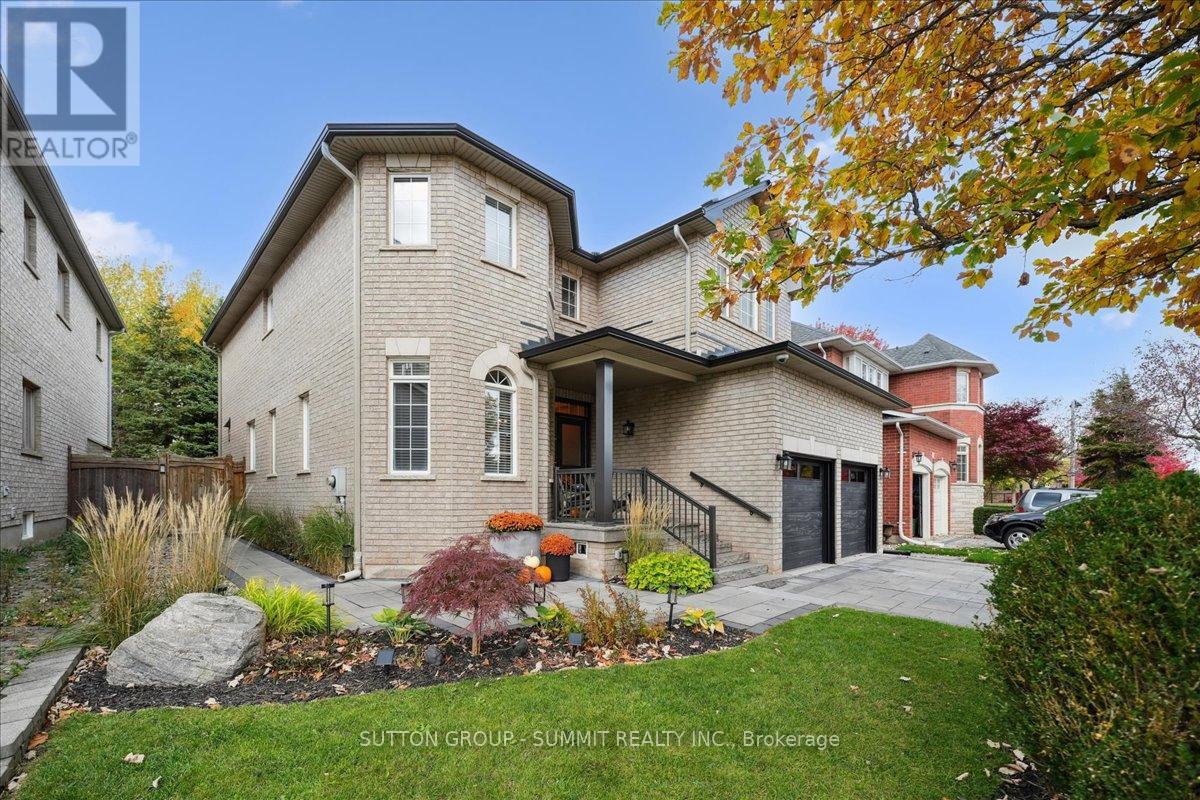 2237 Adirondak Trail, Oakville (Wm Westmount), Ontario  L6M 4W4 - Photo 6 - W12480213