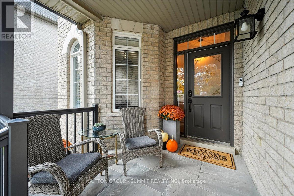 2237 Adirondak Trail, Oakville (Wm Westmount), Ontario  L6M 4W4 - Photo 7 - W12480213