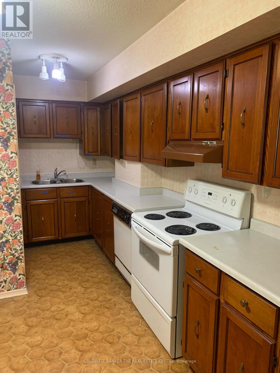 Unit E3 - 284 Mill Road, Toronto, Ontario  M9C 4W6 - Photo 3 - W12480228