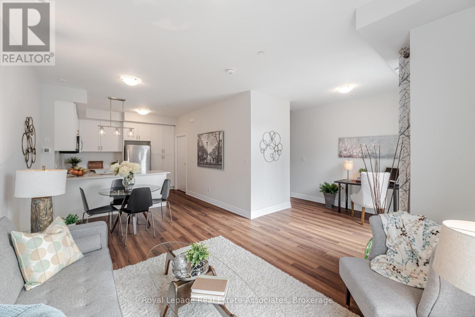 728 - 665 Cricklewood Drive, Mississauga, Ontario  L5G 0B9 - Photo 15 - W12480239