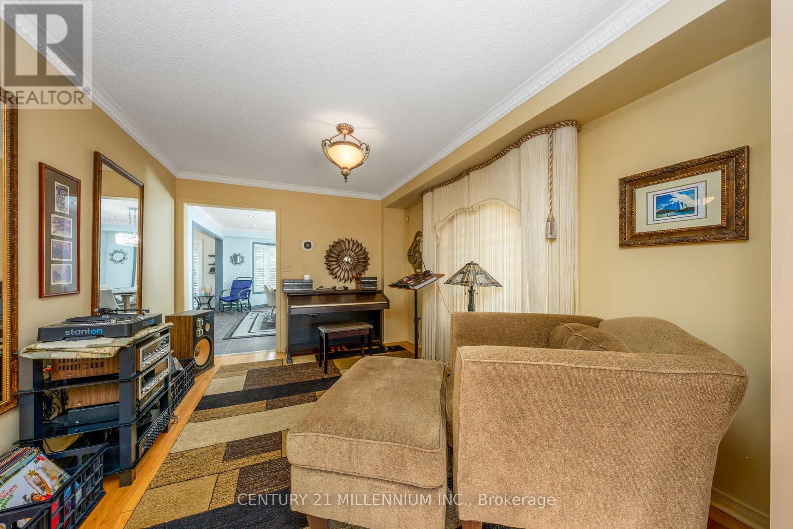 23 Upper Highlands Drive, Brampton, Ontario  L6Z 4W1 - Photo 10 - W12480240