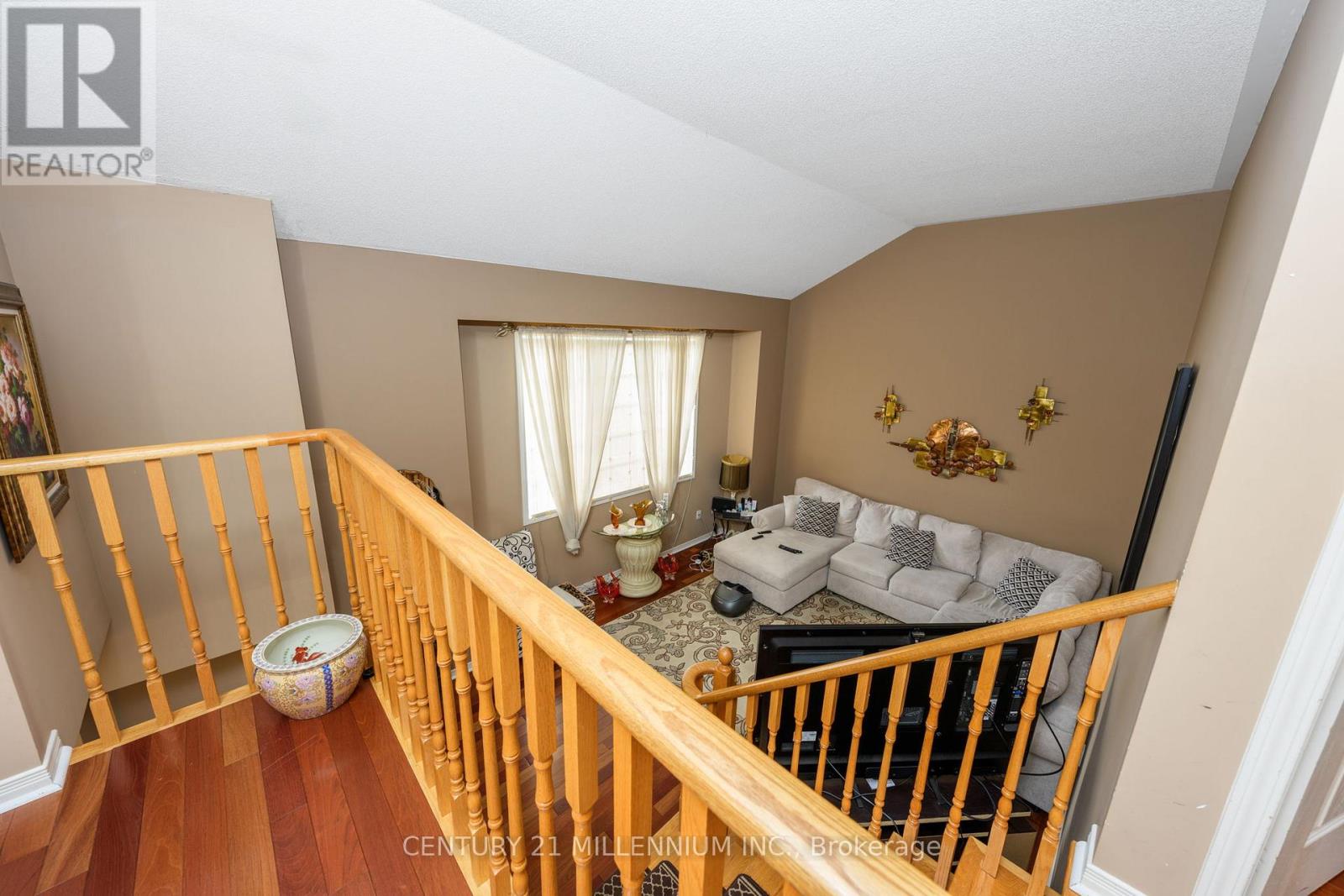 23 Upper Highlands Drive, Brampton, Ontario  L6Z 4W1 - Photo 18 - W12480240