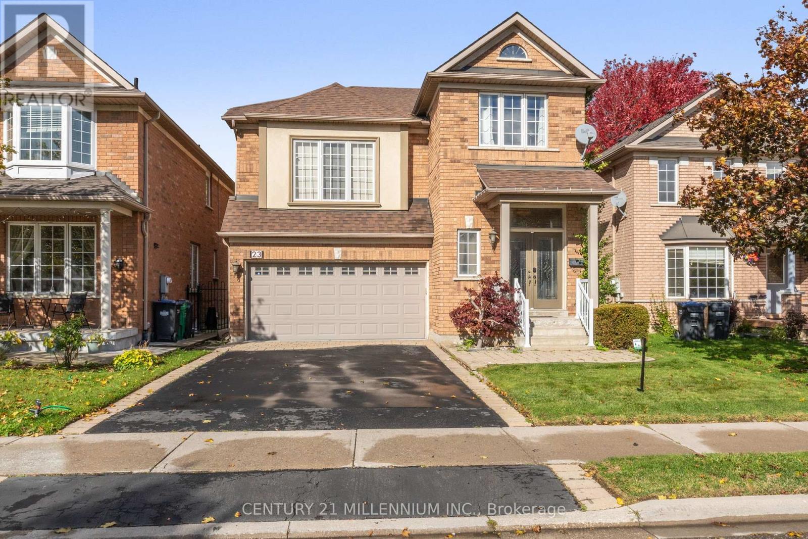 23 Upper Highlands Drive, Brampton, Ontario  L6Z 4W1 - Photo 4 - W12480240