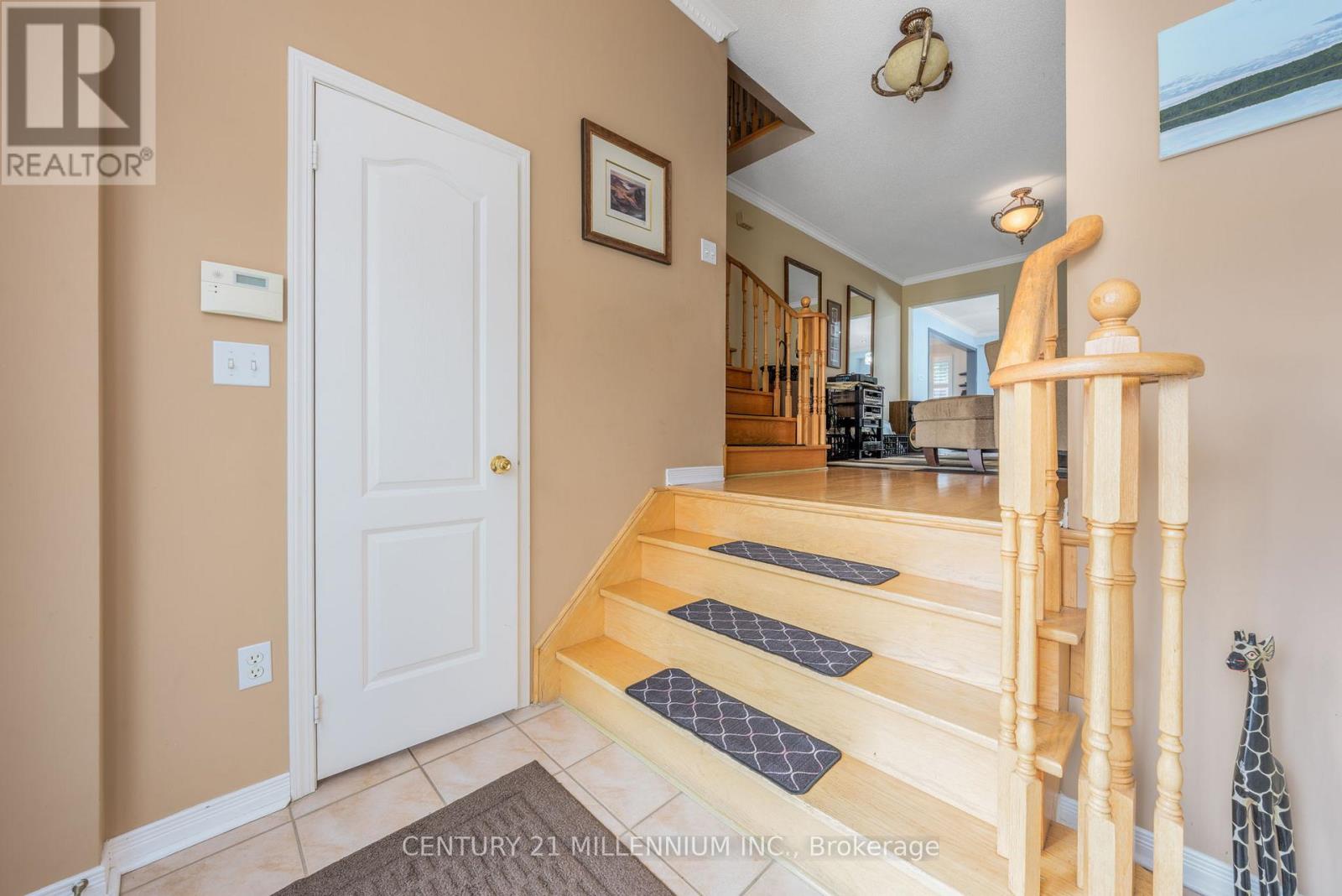 23 Upper Highlands Drive, Brampton, Ontario  L6Z 4W1 - Photo 8 - W12480240