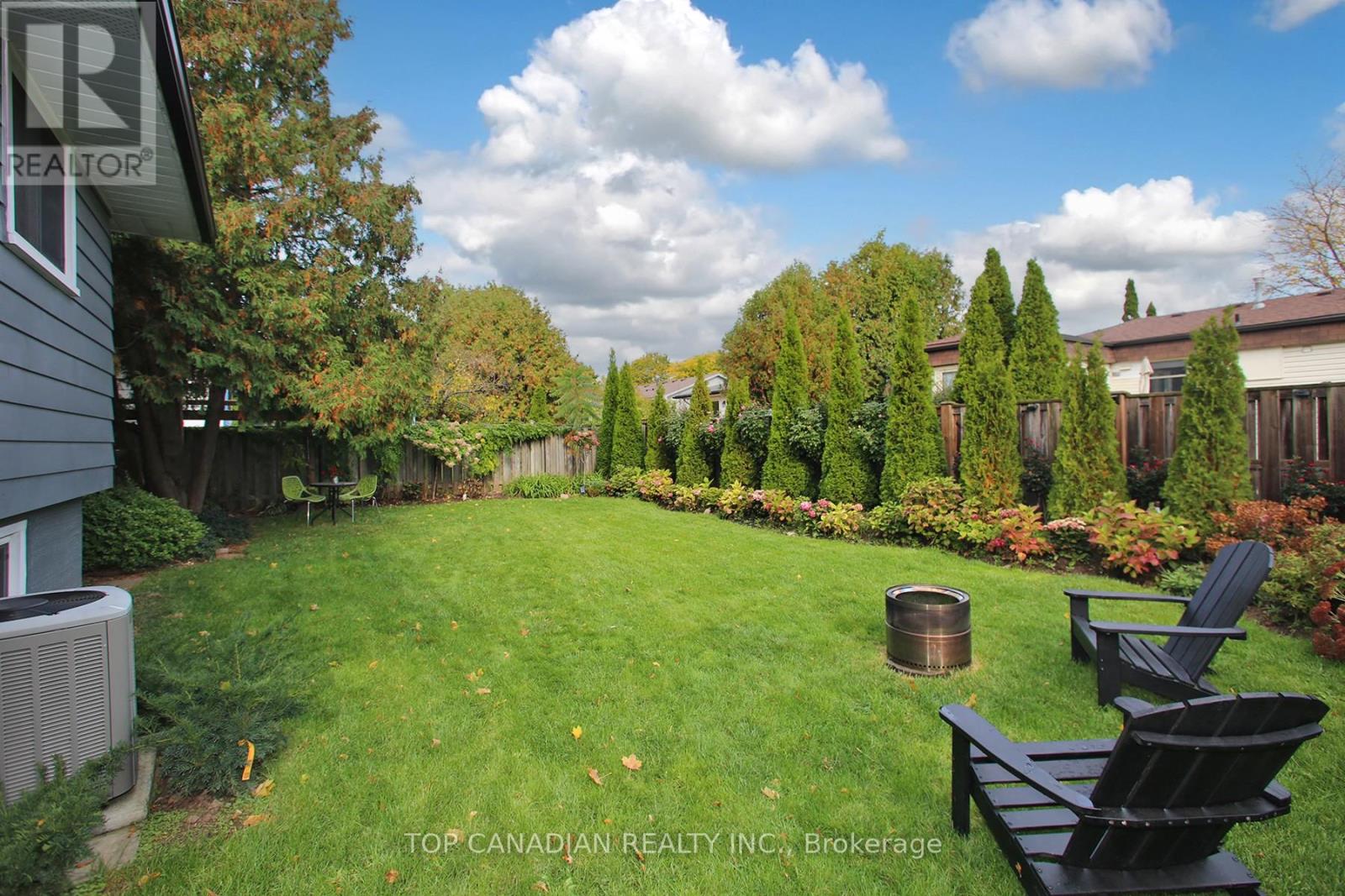 645 Castleguard Crescent, Burlington (Roseland), Ontario  L7N 2W7 - Photo 30 - W12478182