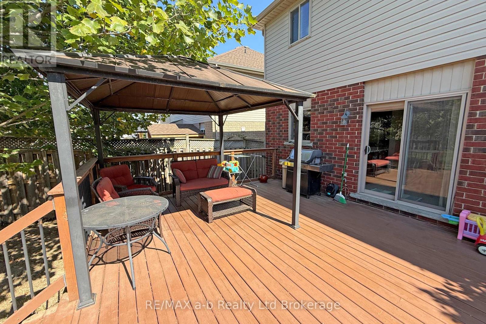 501 Tatham Boulevard, Woodstock, Ontario  N4T 0A7 - Photo 39 - X12480318