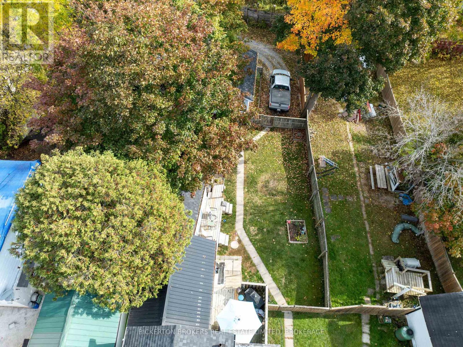 65 Hickory Street S, Gananoque, Ontario  K7G 2P6 - Photo 2 - X12478970