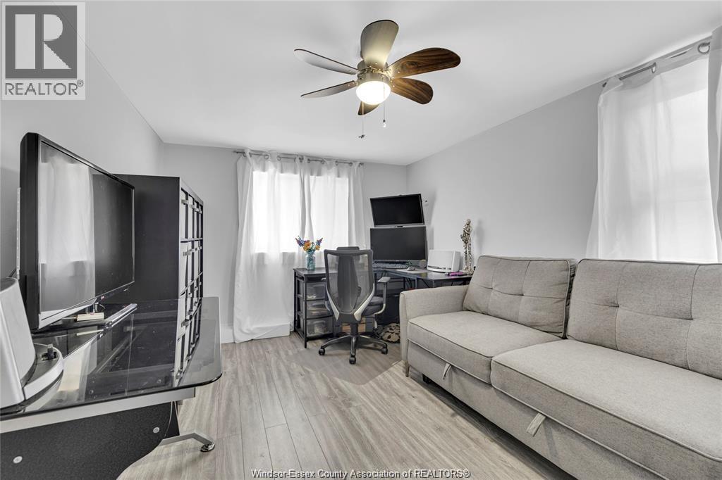650 Vanier Street, Windsor, Ontario  N8X 3E3 - Photo 24 - 25027090