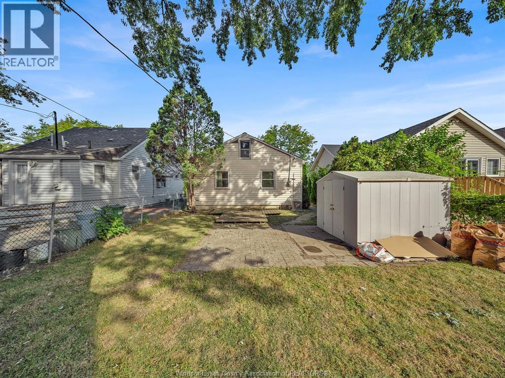 683 Stanley, Windsor, Ontario  N8X 3B3 - Photo 18 - 25027071
