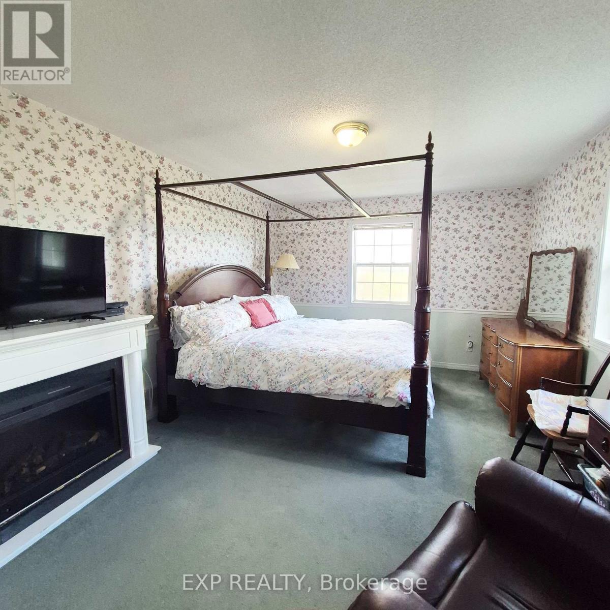 700 Barcovan Beach Road, Quinte West, Ontario  K0K 1L0 - Photo 11 - X12480197