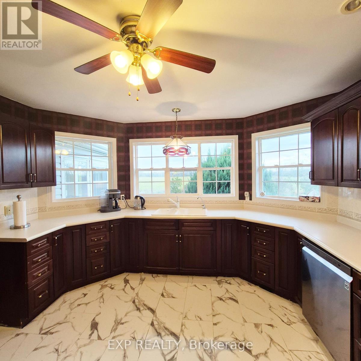 700 Barcovan Beach Road, Quinte West, Ontario  K0K 1L0 - Photo 8 - X12480197