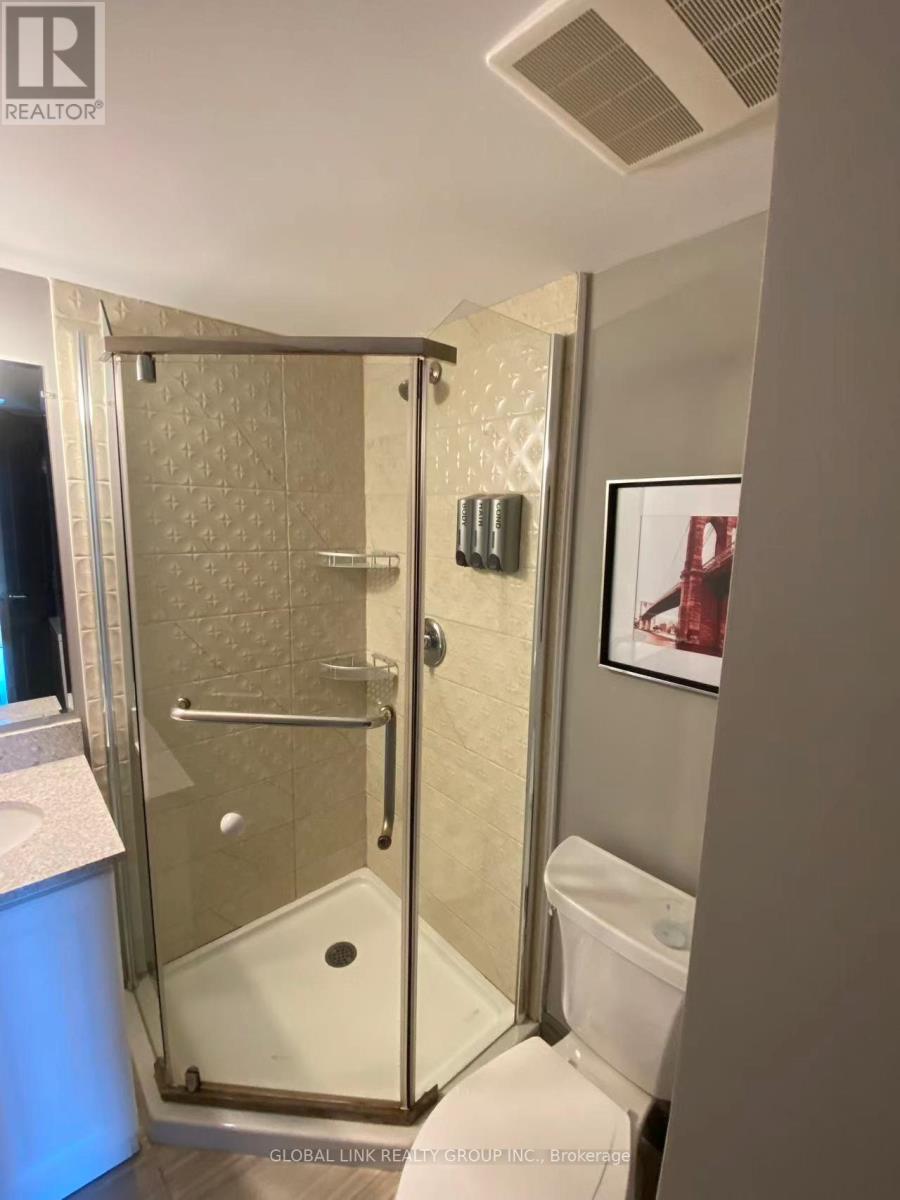 701 - 321 Spruce Street, Waterloo, Ontario  N2L 0G4 - Photo 9 - X12480205
