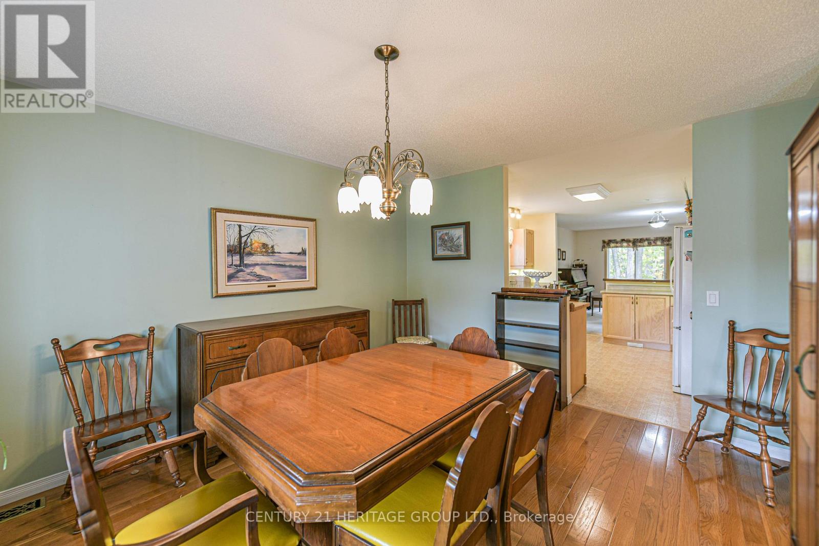 19 Springwood Crescent, Gravenhurst, Ontario  P1P 1Z1 - Photo 11 - X12480237