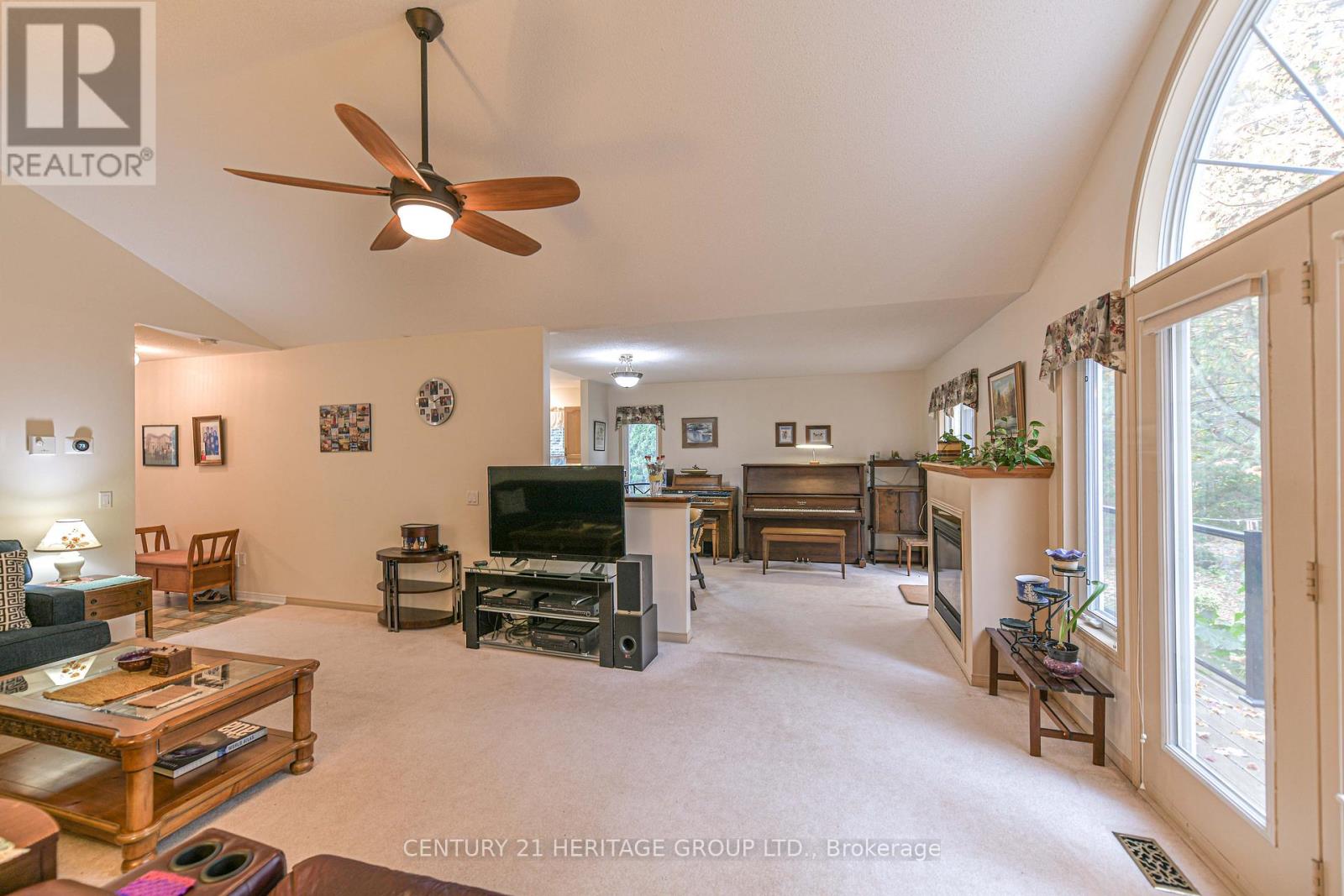 19 Springwood Crescent, Gravenhurst, Ontario  P1P 1Z1 - Photo 17 - X12480237