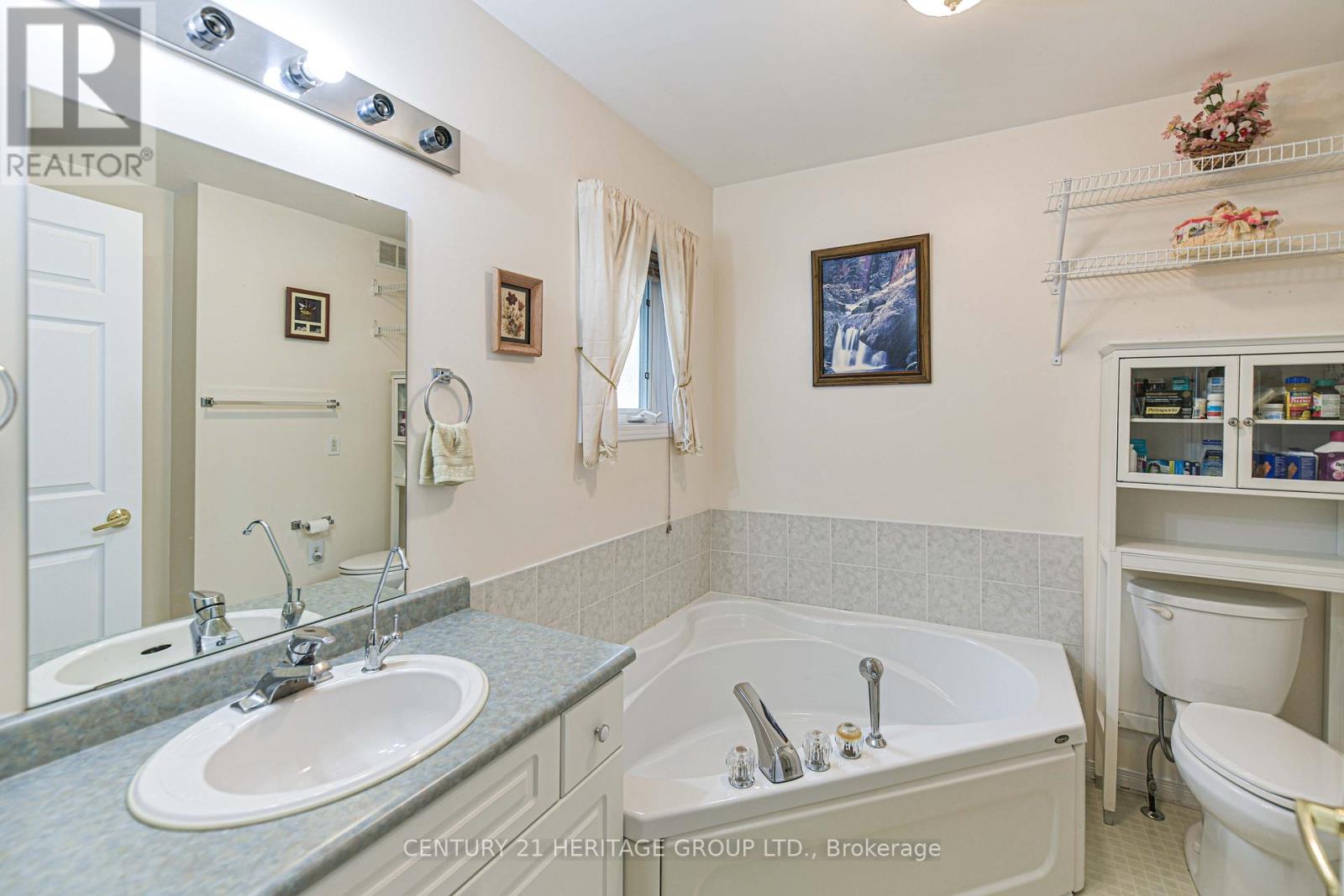 19 Springwood Crescent, Gravenhurst, Ontario  P1P 1Z1 - Photo 21 - X12480237