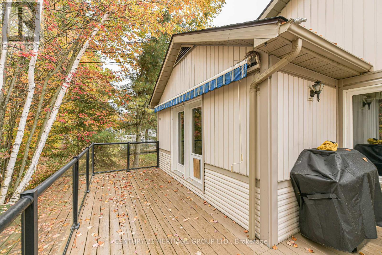 19 Springwood Crescent, Gravenhurst, Ontario  P1P 1Z1 - Photo 5 - X12480237