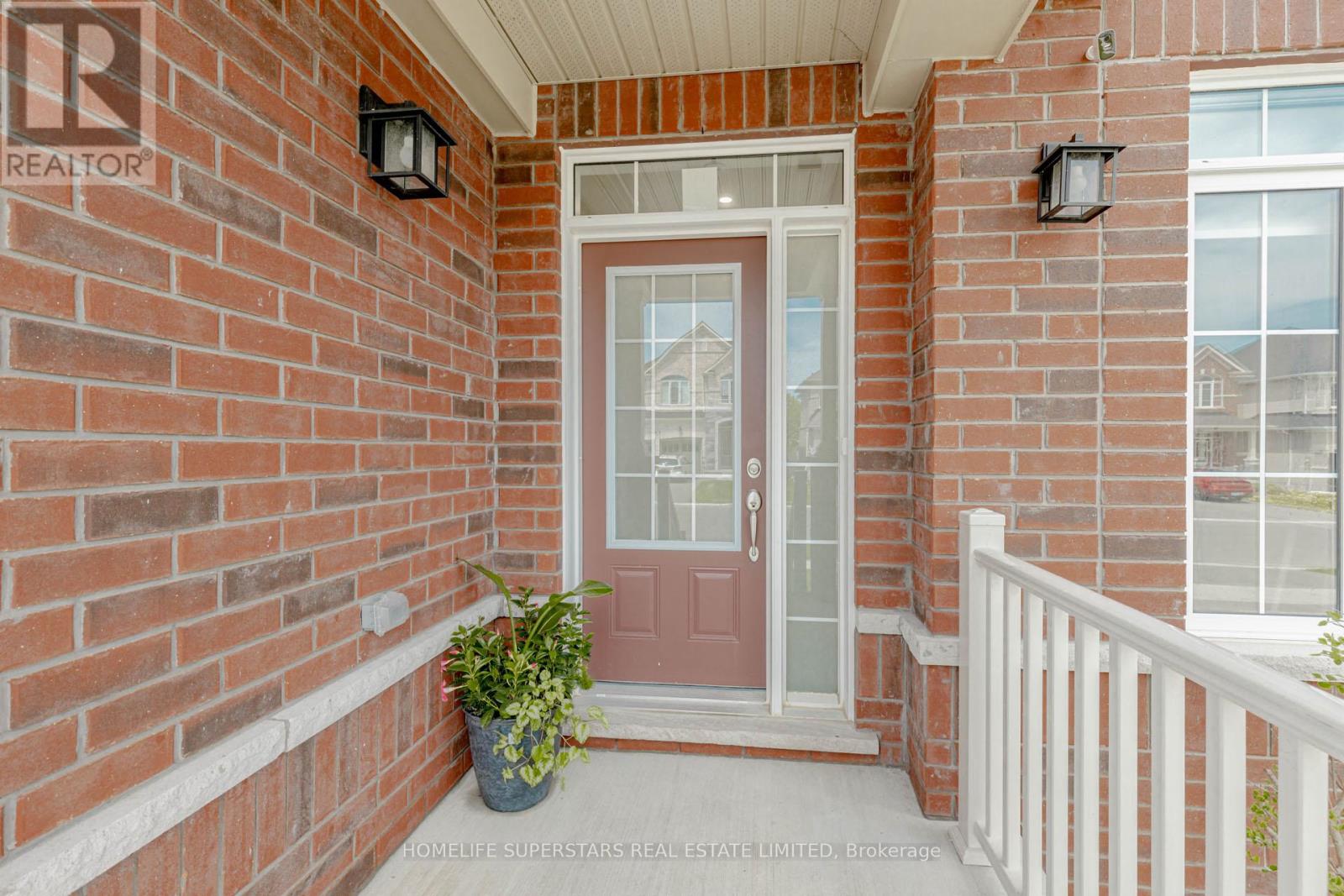 108 Oak Avenue E, Brant, Ontario  N3L 0J6 - Photo 2 - X12480238