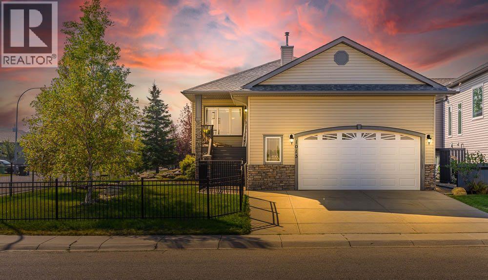 1015 Carriage Lane Drive, Carstairs, Alberta  T0M 0N0 - Photo 1 - A2254682