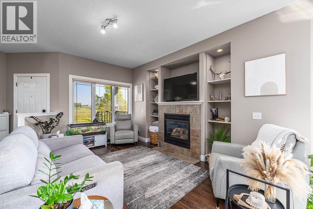 1015 Carriage Lane Drive, Carstairs, Alberta  T0M 0N0 - Photo 9 - A2254682