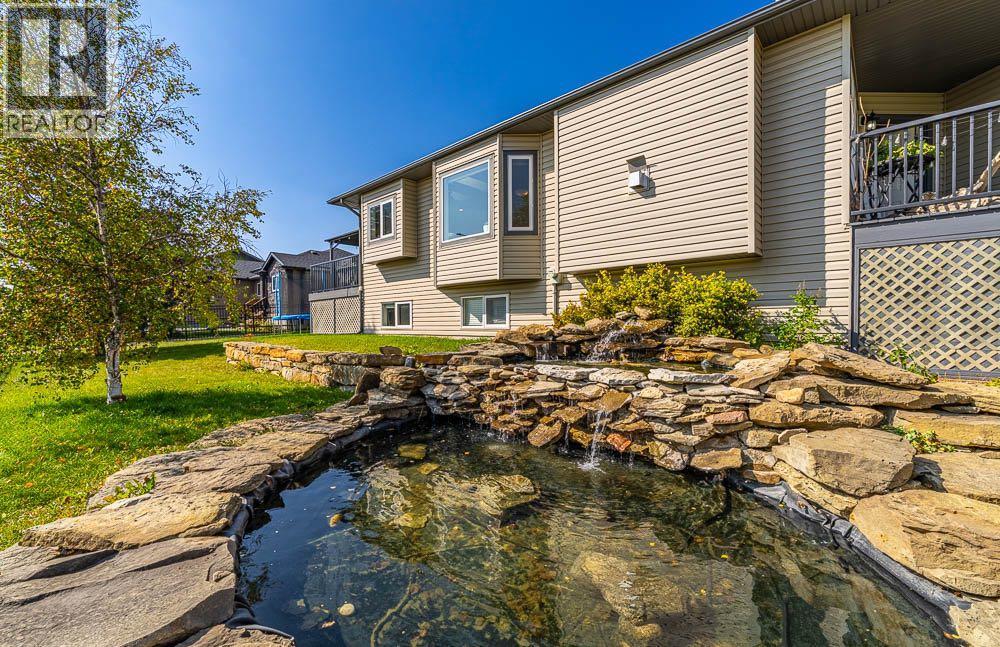 1015 Carriage Lane Drive, Carstairs, Alberta  T0M 0N0 - Photo 4 - A2254682