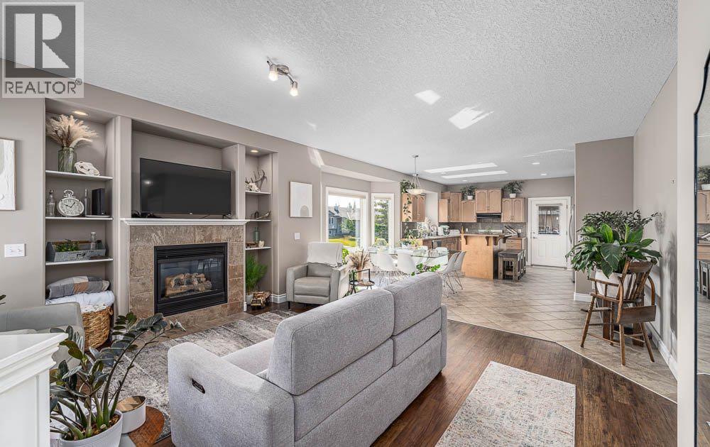 1015 Carriage Lane Drive, Carstairs, Alberta  T0M 0N0 - Photo 8 - A2254682