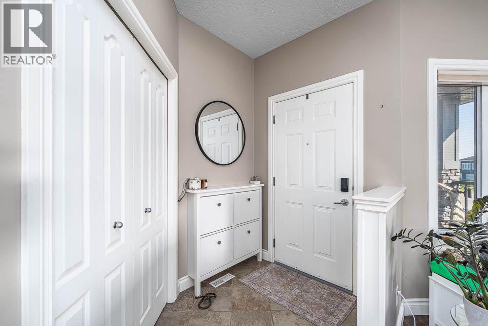 1015 Carriage Lane Drive, Carstairs, Alberta  T0M 0N0 - Photo 7 - A2254682