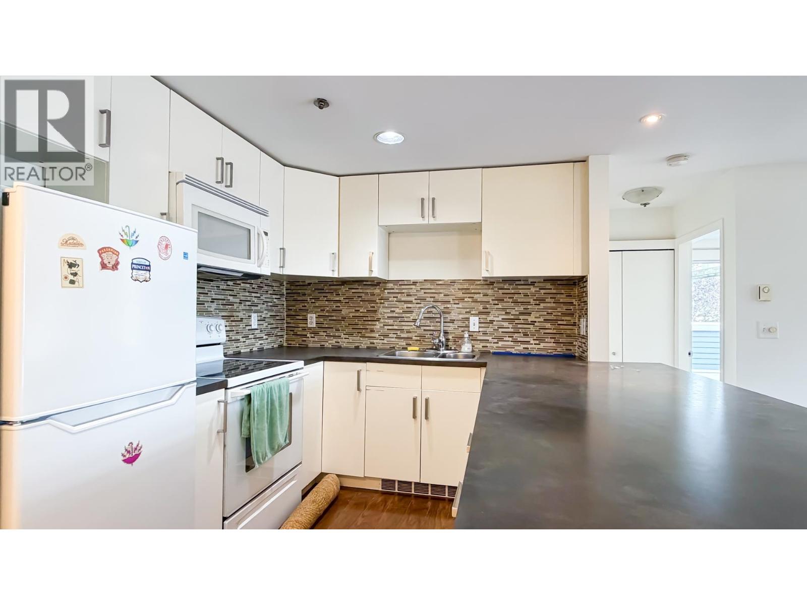 477 Powell Street, Vancouver, British Columbia V6A 1G7 - Photo 18 - C8073271