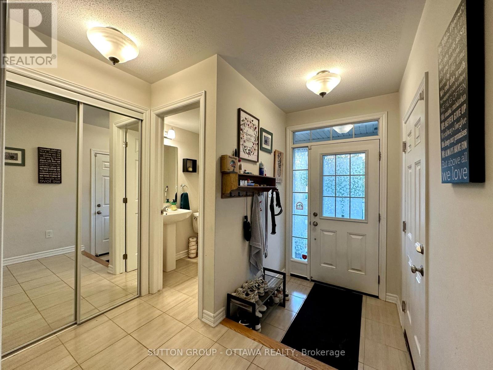 707 Logperch Circle, Ottawa, Ontario  K2J 6K2 - Photo 2 - X12474710