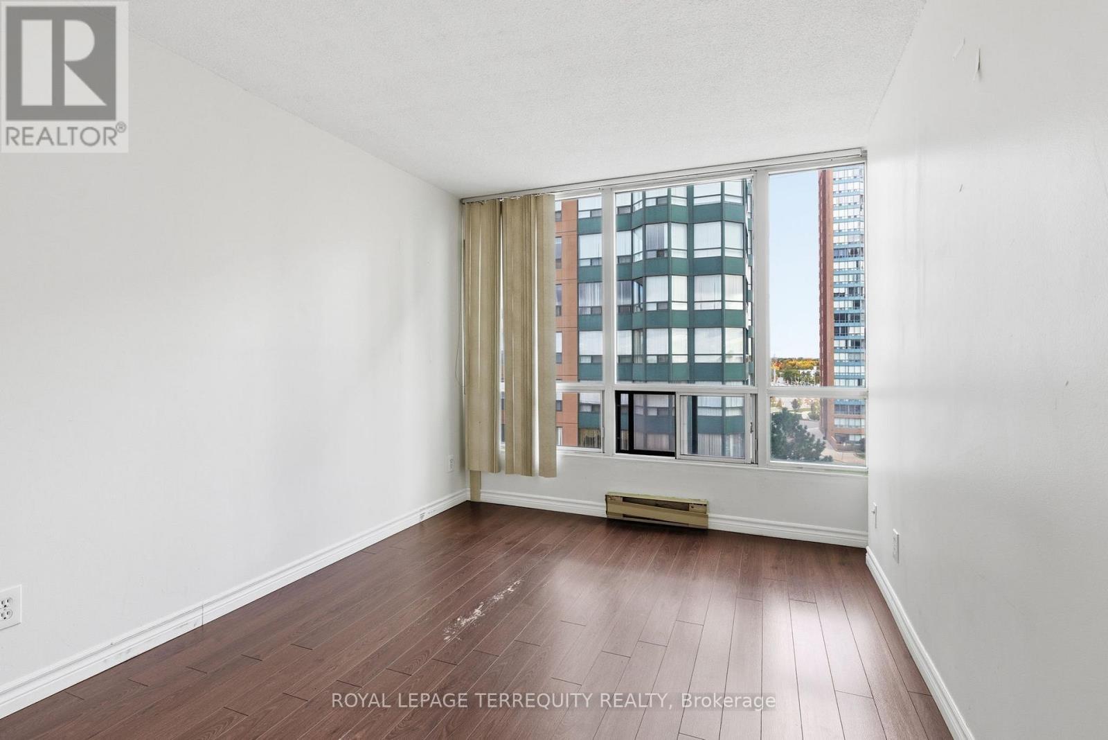 712 - 155 Hillcrest Avenue, Mississauga (Cooksville), Ontario  L5B 3Z2 - Photo 18 - W12443511