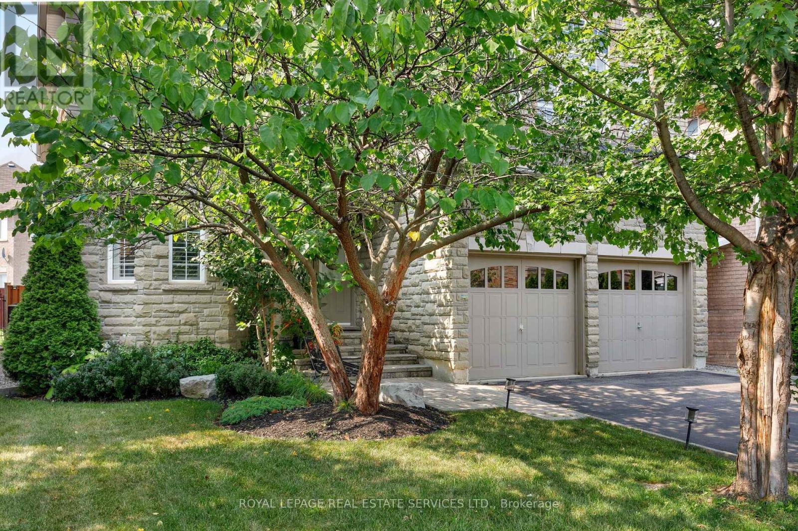 3137 Countess Crescent, Mississauga (Churchill Meadows), Ontario  L5M 0E1 - Photo 2 - W12468492