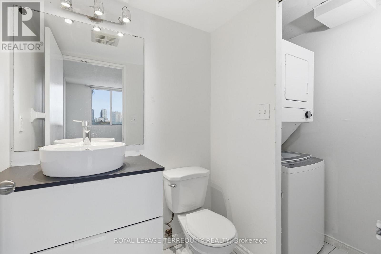 712 - 155 Hillcrest Avenue, Mississauga (Cooksville), Ontario  L5B 3Z2 - Photo 17 - W12443511