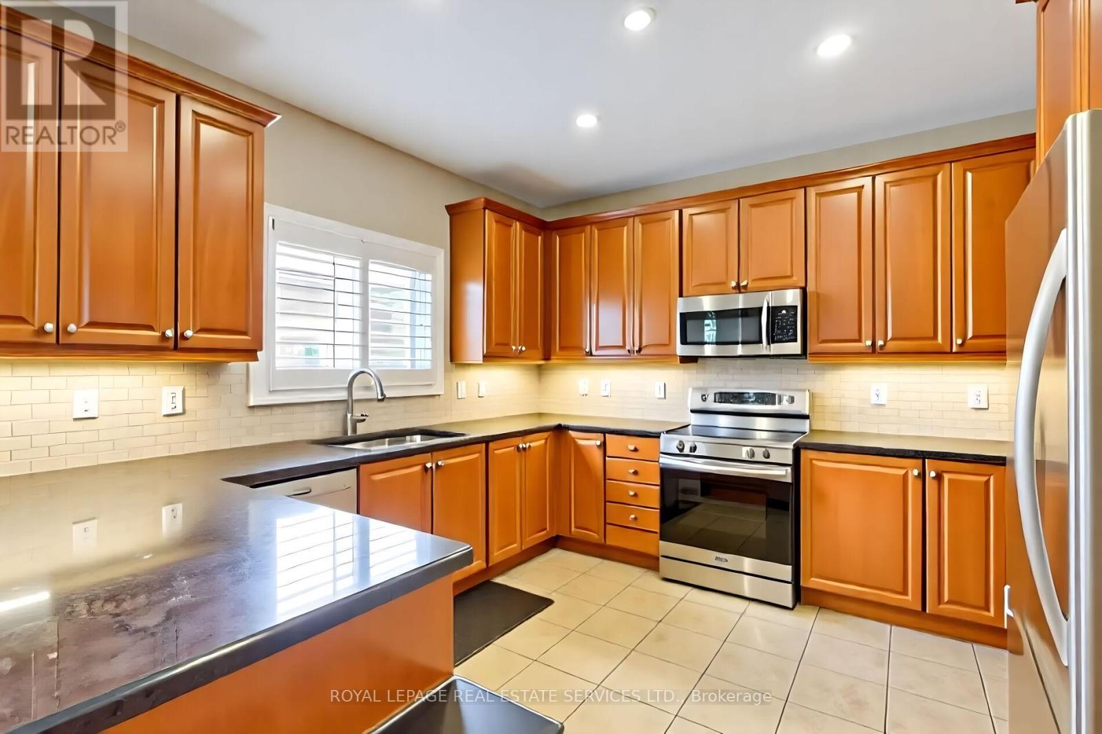 3137 Countess Crescent, Mississauga (Churchill Meadows), Ontario  L5M 0E1 - Photo 12 - W12468492