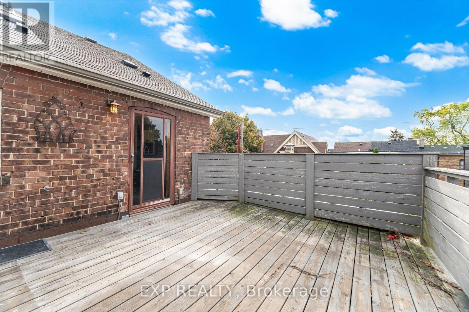 2nd And 3rd Floor - 84 Earlscourt Avenue, Toronto (Corso Italia-Davenport), Ontario  M6E 4A9 - Photo 25 - W12476728