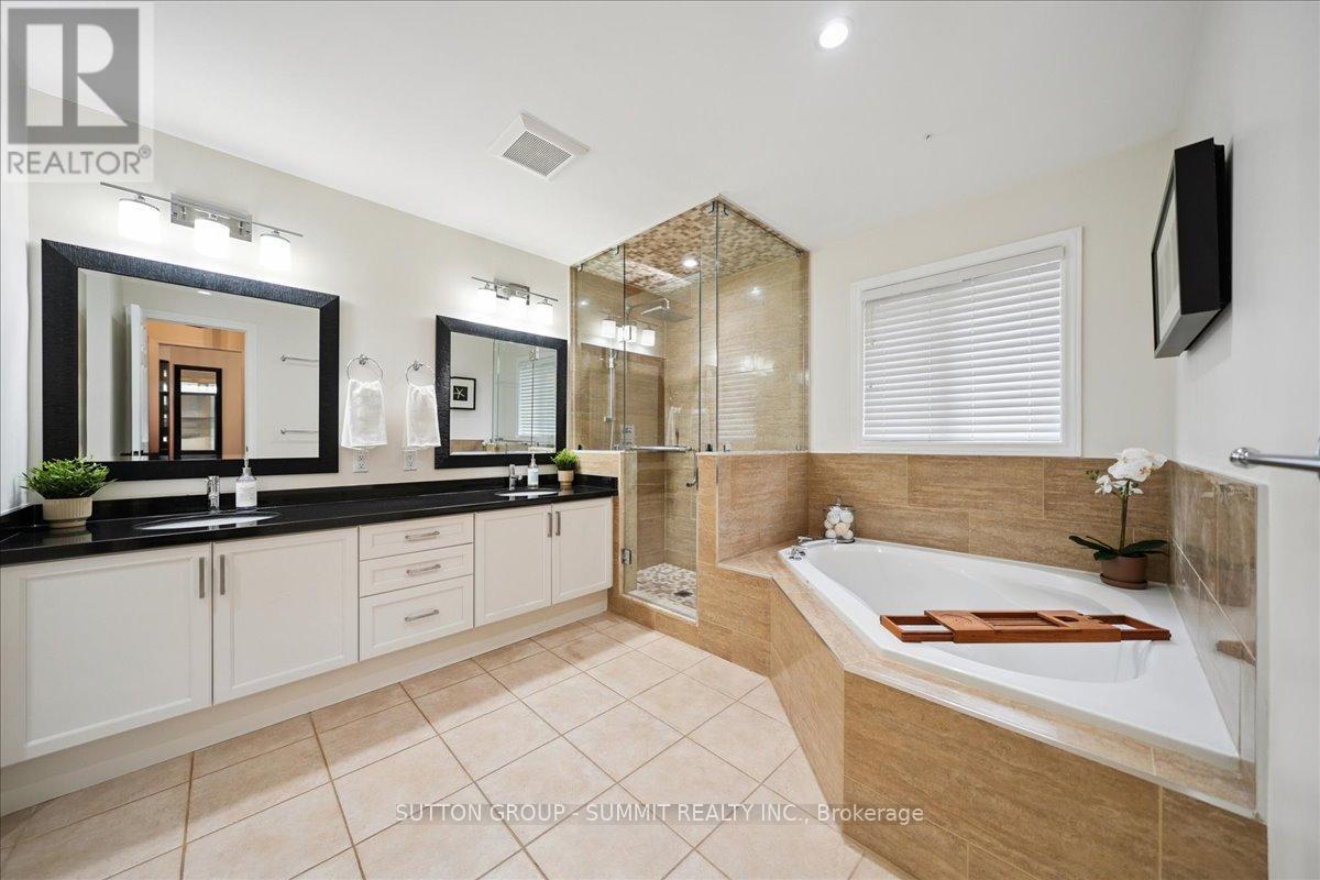 2237 Adirondak Trail, Oakville (Wm Westmount), Ontario  L6M 4W4 - Photo 23 - W12480213