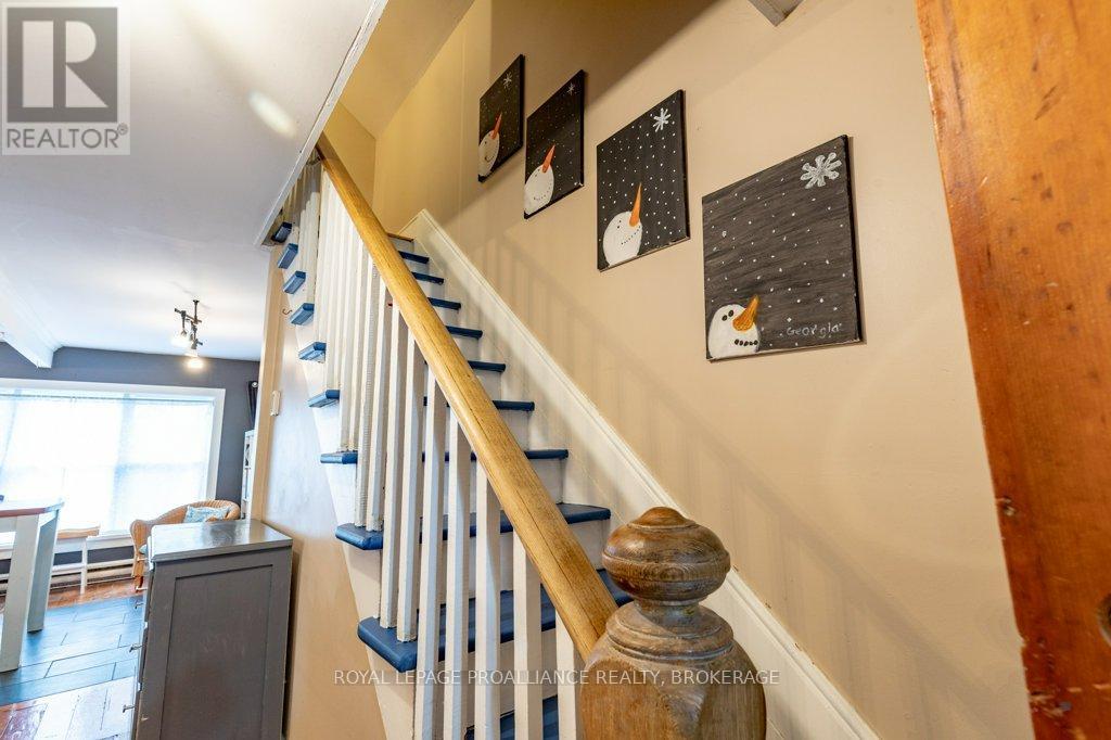 11 Eliza Street, Frontenac Islands (The Islands), Ontario  K0H 2Y0 - Photo 19 - X12480477