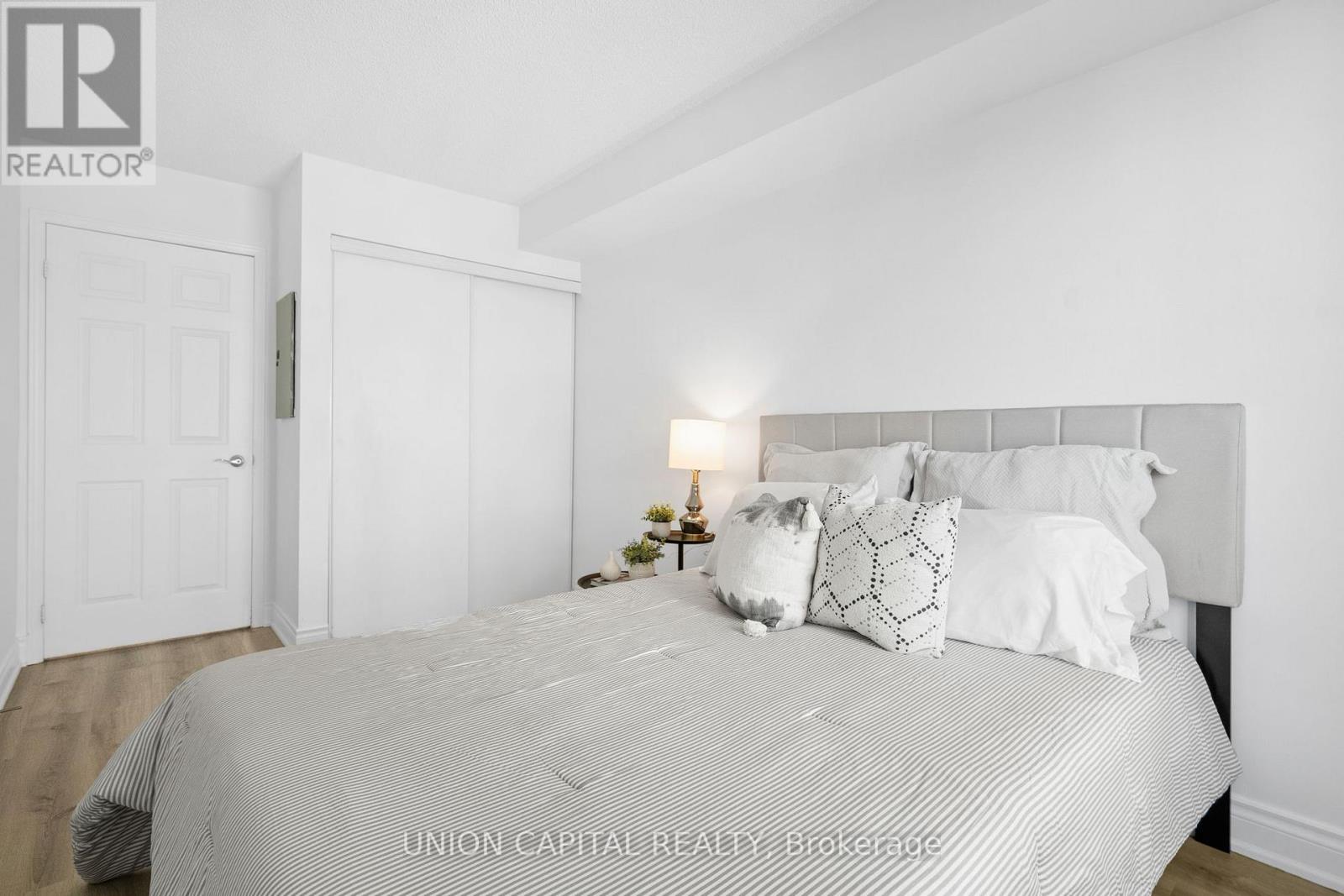 Lph17 - 39 Pemberton Avenue, Toronto (Newtonbrook East), Ontario  M2M 4L6 - Photo 15 - C12480274